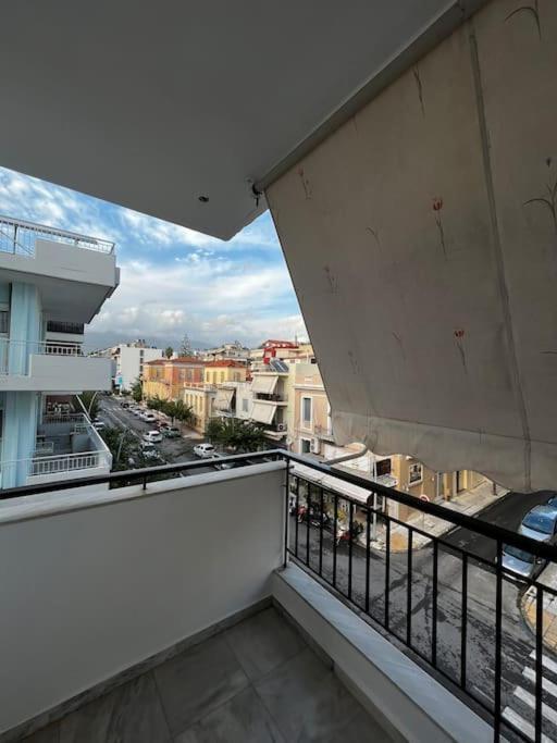κεντρικό θέα θάλασσα/dt 1br 75m2 By Sea Kalamata